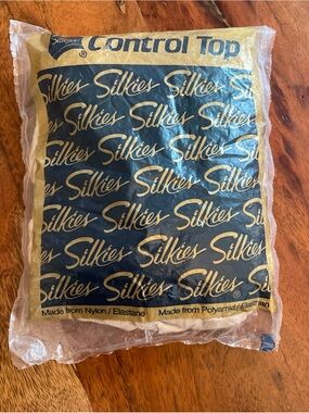 Vintage 80s/90s Silkies Nylon Panty Hose Queen XL Off-White Ivory Control Top